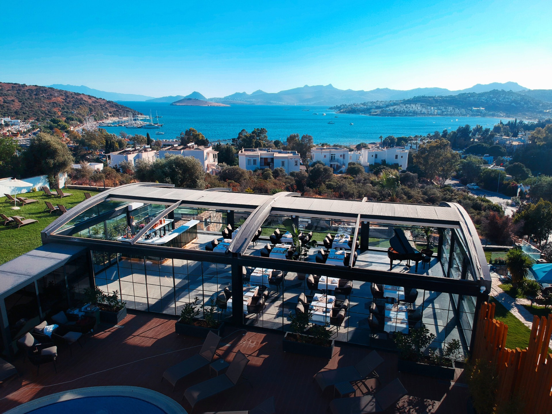 Roas Hotel bahçe manzarası